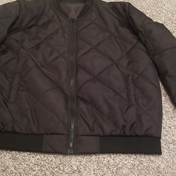 Bomber style spring jacket - Picture 5 of 8